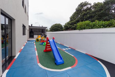 Apartamento à venda com 85m², 3 quartos e 2 vagasÁrea comum - Playground