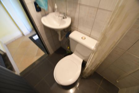 Casa à venda com 293m², 6 quartos e 10 vagasBanheiro de serviço