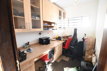 Casa à venda com 293m², 6 quartos e 10 vagasSala / Escritório