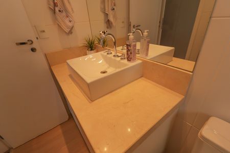 Apartamento à venda com 163m², 3 quartos e 2 vagasBanheiro da Suíte 2