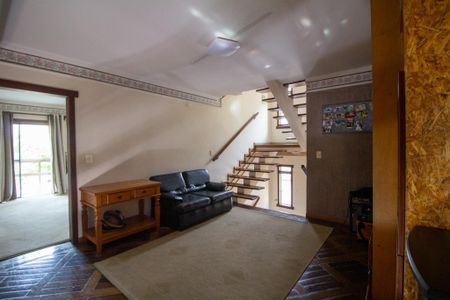 Casa para alugar com 589m², 5 quartos e 10 vagasSala de TV