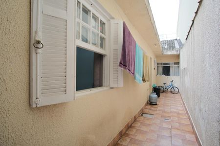 Casa à venda com 84m², 2 quartos e sem vagaQuintal