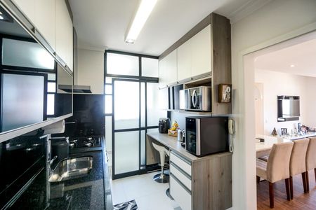 Apartamento à venda com 86m², 3 quartos e 2 vagasCozinha