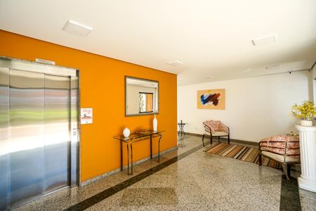 Apartamento à venda com 86m², 3 quartos e 2 vagasHall social