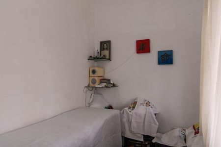 Casa à venda com 277m², 4 quartos e 2 vagas Casa à venda com 277m², 4 quartos e 2 vagasCasa 1 Quarto 2