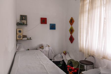 Casa à venda com 277m², 4 quartos e 2 vagas Casa à venda com 277m², 4 quartos e 2 vagasCasa 1 Quarto 2