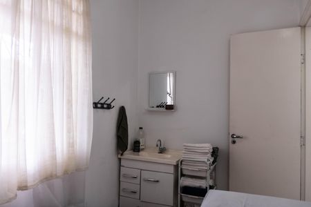 Casa à venda com 277m², 4 quartos e 2 vagas Casa à venda com 277m², 4 quartos e 2 vagasCasa 1 Quarto 2