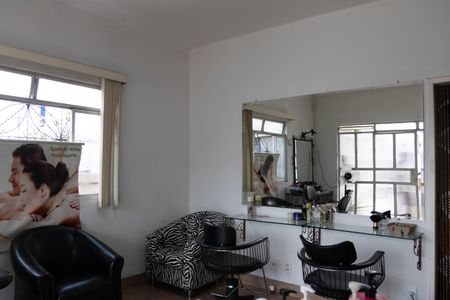 Casa à venda com 277m², 4 quartos e 2 vagas Casa à venda com 277m², 4 quartos e 2 vagasCasa 1 sala 1