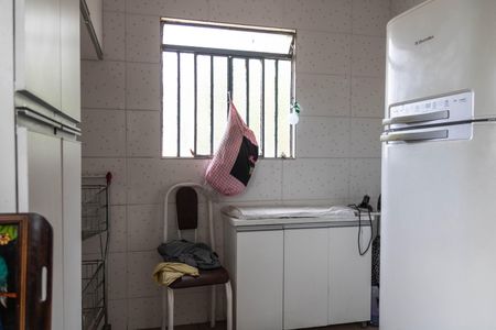 Casa à venda com 277m², 4 quartos e 2 vagas Casa à venda com 277m², 4 quartos e 2 vagasCasa 1 Cozinha