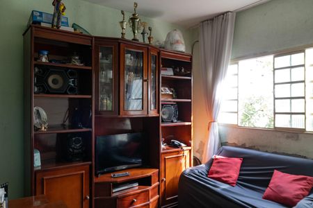 Casa à venda com 277m², 4 quartos e 2 vagas Casa à venda com 277m², 4 quartos e 2 vagasCasa 2 Sala