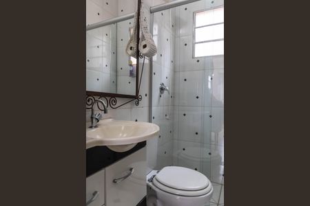 Casa à venda com 277m², 4 quartos e 2 vagas Casa à venda com 277m², 4 quartos e 2 vagasCasa 1 Banheiro 2