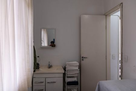 Casa à venda com 277m², 4 quartos e 2 vagas Casa à venda com 277m², 4 quartos e 2 vagasCasa 1 Quarto 2