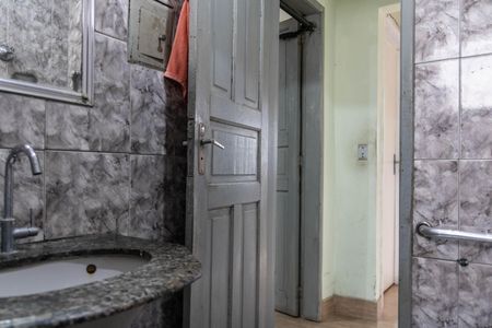 Casa à venda com 277m², 4 quartos e 2 vagas Casa à venda com 277m², 4 quartos e 2 vagasCasa 1 Banheiro 1