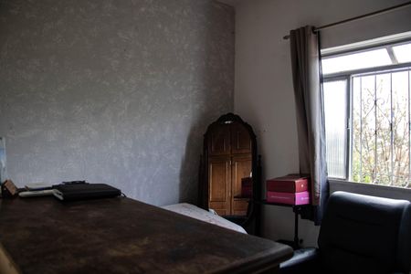 Casa à venda com 277m², 4 quartos e 2 vagas Casa à venda com 277m², 4 quartos e 2 vagasCasa 1 Quarto 1