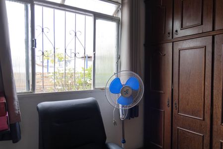 Casa à venda com 277m², 4 quartos e 2 vagas Casa à venda com 277m², 4 quartos e 2 vagasCasa 1 Quarto 1