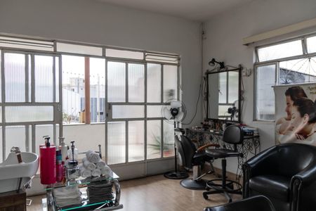 Casa à venda com 277m², 4 quartos e 2 vagas Casa à venda com 277m², 4 quartos e 2 vagasCasa 1 sala 1