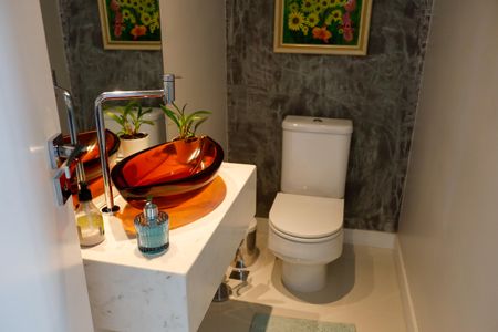 Apartamento à venda com 104m², 3 quartos e 2 vagas Apartamento à venda com 104m², 3 quartos e 2 vagasLavabo