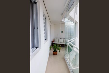 Apartamento à venda com 104m², 3 quartos e 2 vagas Apartamento à venda com 104m², 3 quartos e 2 vagasSacada