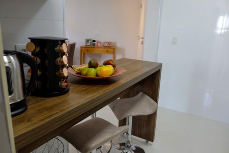 Apartamento à venda com 104m², 3 quartos e 2 vagas Apartamento à venda com 104m², 3 quartos e 2 vagasCozinha