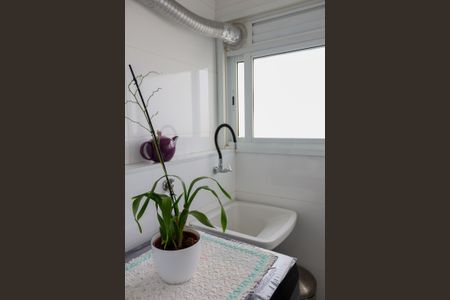 Apartamento à venda com 104m², 3 quartos e 2 vagas Apartamento à venda com 104m², 3 quartos e 2 vagasÁrea de Serviço