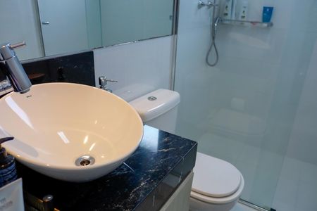 Apartamento à venda com 104m², 3 quartos e 2 vagas Apartamento à venda com 104m², 3 quartos e 2 vagasBanheiro