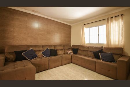 Casa à venda com 364m², 3 quartos e 2 vagas Casa à venda com 364m², 3 quartos e 2 vagasSala