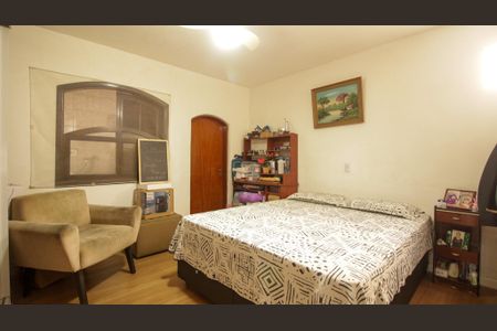 Casa à venda com 364m², 3 quartos e 2 vagas Casa à venda com 364m², 3 quartos e 2 vagasQuarto 3