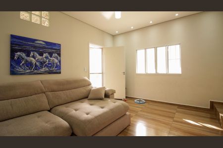 Casa à venda com 364m², 3 quartos e 2 vagas Casa à venda com 364m², 3 quartos e 2 vagasSala - Casa 2