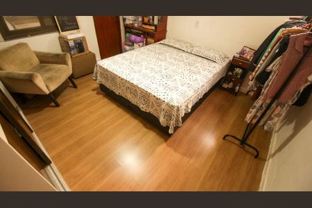 Casa à venda com 364m², 3 quartos e 2 vagas Casa à venda com 364m², 3 quartos e 2 vagasQuarto 3