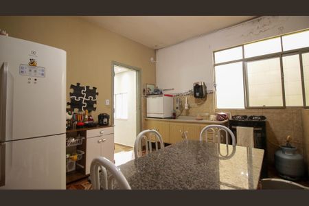 Casa à venda com 364m², 3 quartos e 2 vagas Casa à venda com 364m², 3 quartos e 2 vagasCozinha - Casa 2