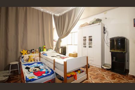 Casa à venda com 364m², 3 quartos e 2 vagas Casa à venda com 364m², 3 quartos e 2 vagasQuarto - Casa 2