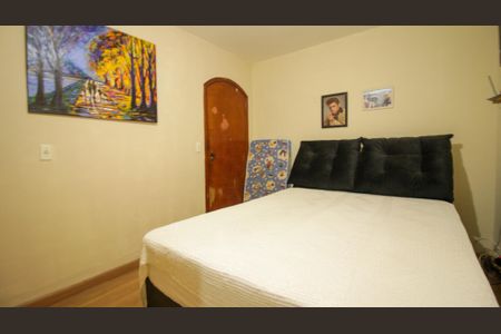 Casa à venda com 364m², 3 quartos e 2 vagas Casa à venda com 364m², 3 quartos e 2 vagasQuarto 2