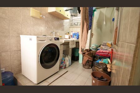 Casa à venda com 364m², 3 quartos e 2 vagas Casa à venda com 364m², 3 quartos e 2 vagasÁrea de Serviço - Casa 2