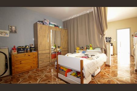 Casa à venda com 364m², 3 quartos e 2 vagas Casa à venda com 364m², 3 quartos e 2 vagasQuarto - Casa 2