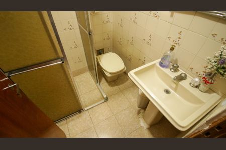 Casa à venda com 364m², 3 quartos e 2 vagas Casa à venda com 364m², 3 quartos e 2 vagasBanheiro 1