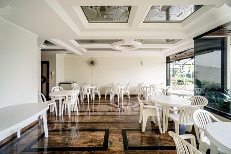 Apartamento à venda com 122m², 3 quartos e 2 vagasÁrea comum - Salão de festas