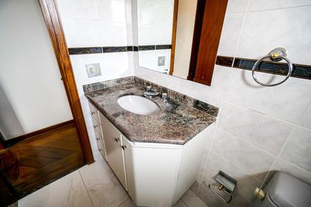 Apartamento à venda com 122m², 3 quartos e 2 vagasBanheiro Social