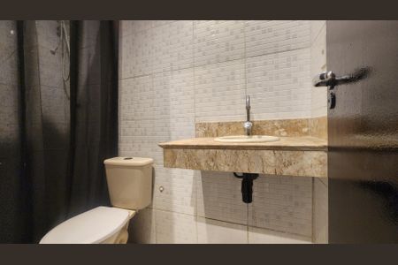 Casa para alugar com 60m², 2 quartos e sem vaga Casa para alugar com 60m², 2 quartos e sem vagaBanheiro
