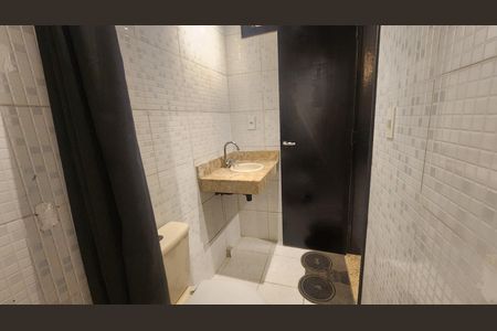 Casa para alugar com 60m², 2 quartos e sem vaga Casa para alugar com 60m², 2 quartos e sem vagaBanheiro