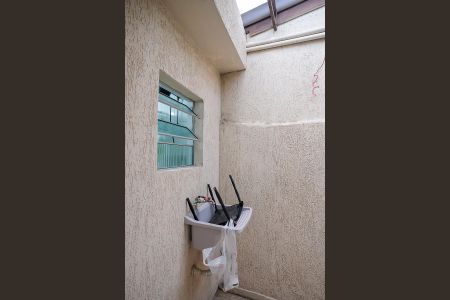 Casa à venda com 130m², 4 quartos e 2 vagasCasa 2 - Área de serviço