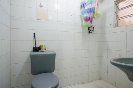 Casa à venda com 130m², 4 quartos e 2 vagasCasa 2 - Banheiro da Suíte 