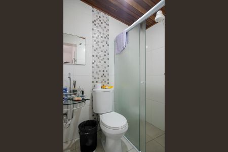 Casa à venda com 130m², 4 quartos e 2 vagasCasa 1 - Banheiro da Suíte 1