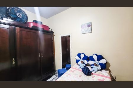 Casa à venda com 150m², 3 quartos e 2 vagasQuarto - Casa 1