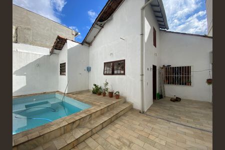 Casa à venda com 156m², 3 quartos e sem vagaÁrea Externa
