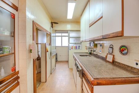 Apartamento à venda com 110m², 3 quartos e 1 vagaCozinha e Área de Serviço