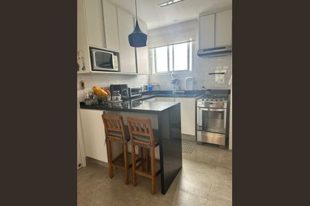Apartamento à venda com 88m², 2 quartos e 2 vagasCozinha