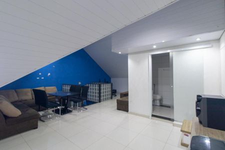 Casa para alugar com 140m², 3 quartos e 2 vagasÁtico