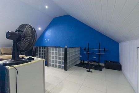Casa para alugar com 140m², 3 quartos e 2 vagasÁtico