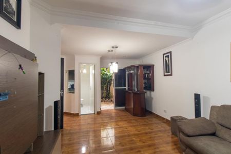 Casa para alugar com 140m², 3 quartos e 2 vagasSala