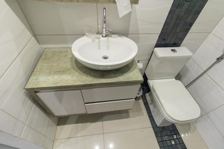 Casa para alugar com 140m², 3 quartos e 2 vagasBanheiro Social 2